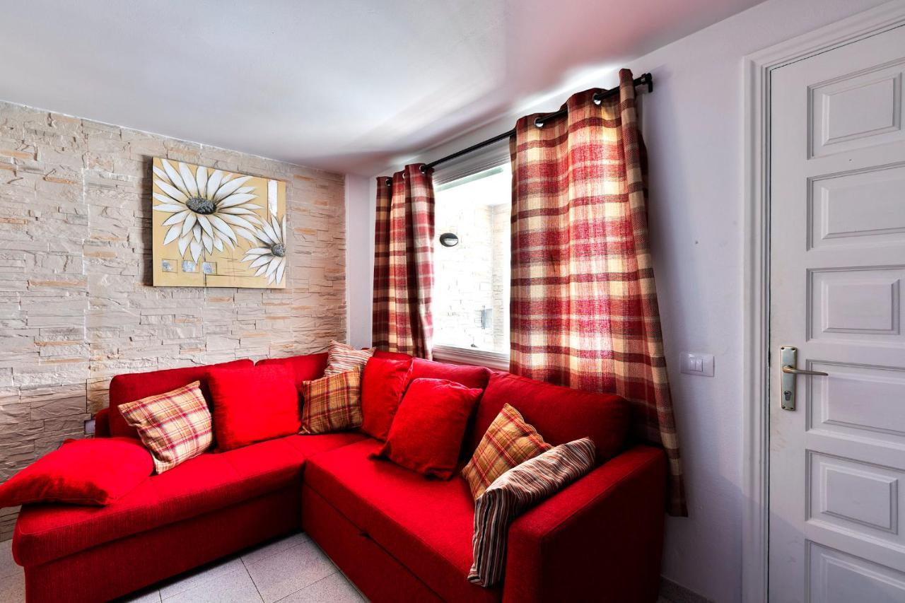 Gin Gin Vivienda Vacacional Puerto del Carmen  Exteriör bild